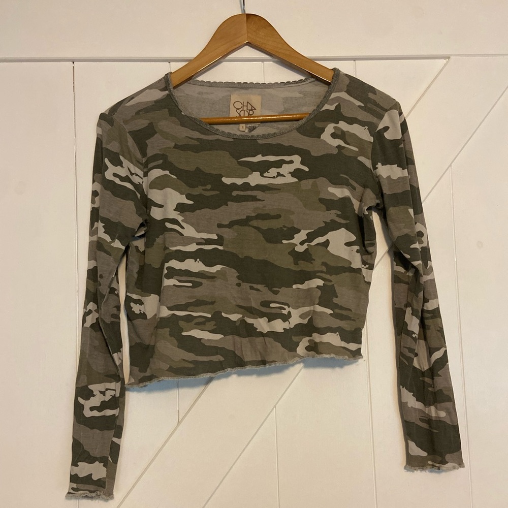 Camouflage long sleeve cropped women’s shirt